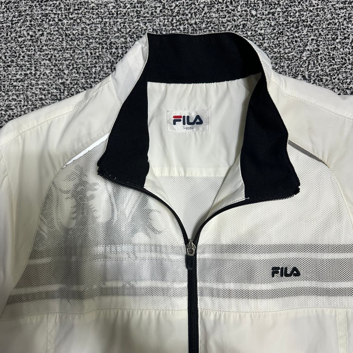 (100) 휠라 FILA 화이트 바람막이 자켓 상품이미지2