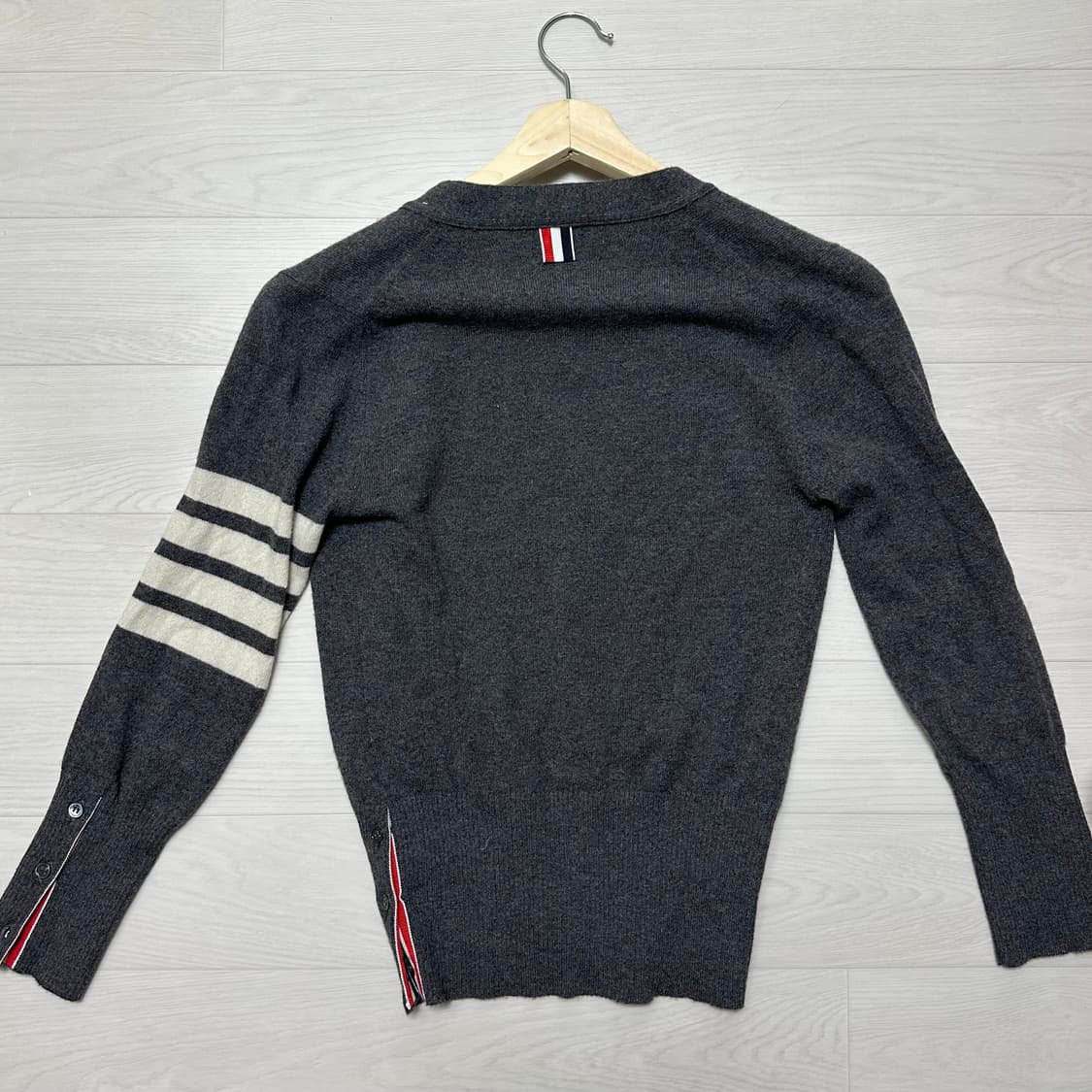 톰브라운 캐시미어 가디건 여성 42사이즈 상품이미지2