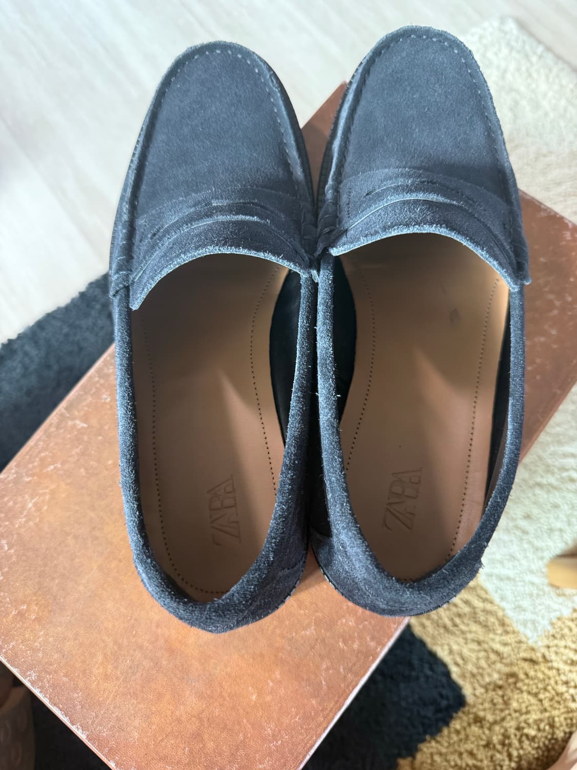 자라 ZARA 스웨이드 로퍼 네이비 상품이미지2