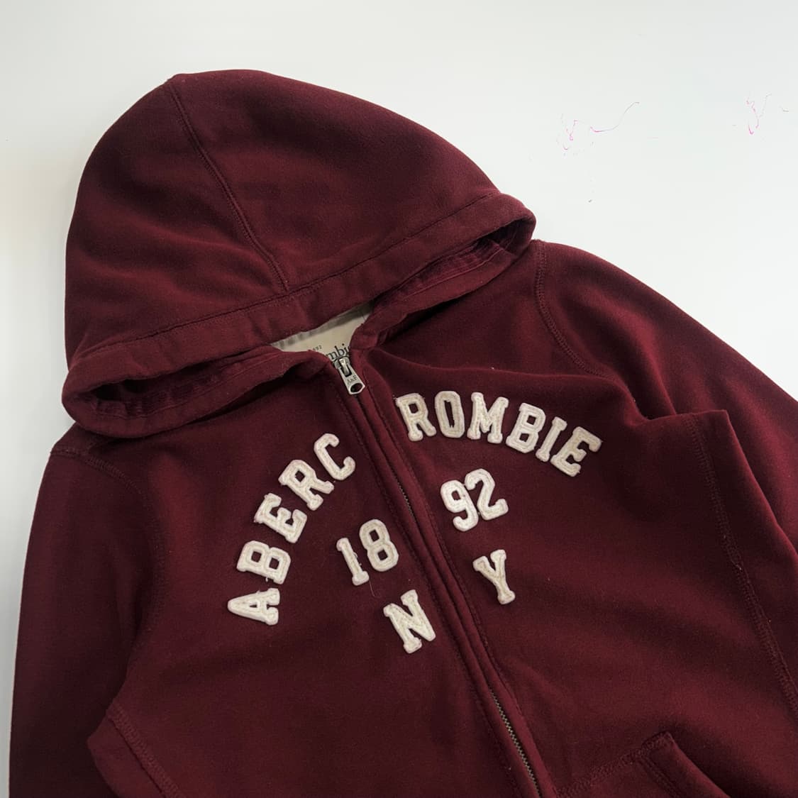 Abercrombie 아베크롬비 스펠아웃로고 버건디 후드집업 상품이미지4