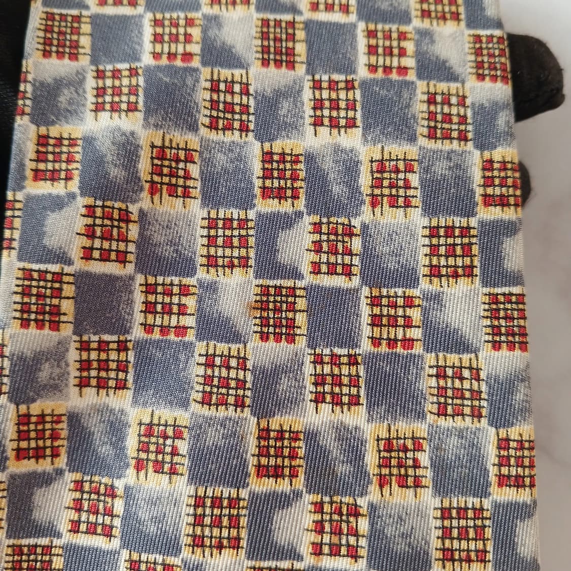 던힐 실크 그레이&골드 체크 패턴 넥타이 9.8cm A등급 A19141
 상품이미지5