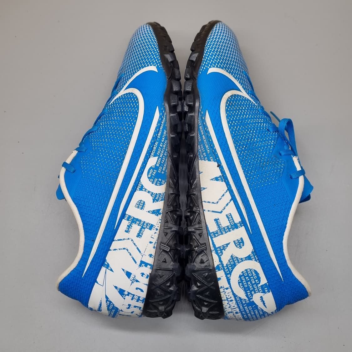 나이키 머큐리얼 베이퍼13 아카데미 풋살화270 상품이미지5