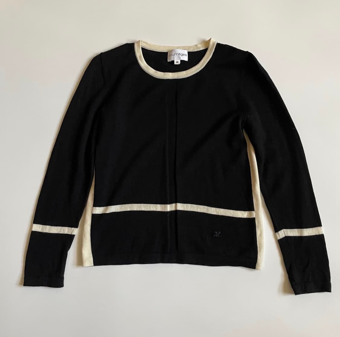 꾸레쥬 로고 니트 티셔츠 상품이미지1