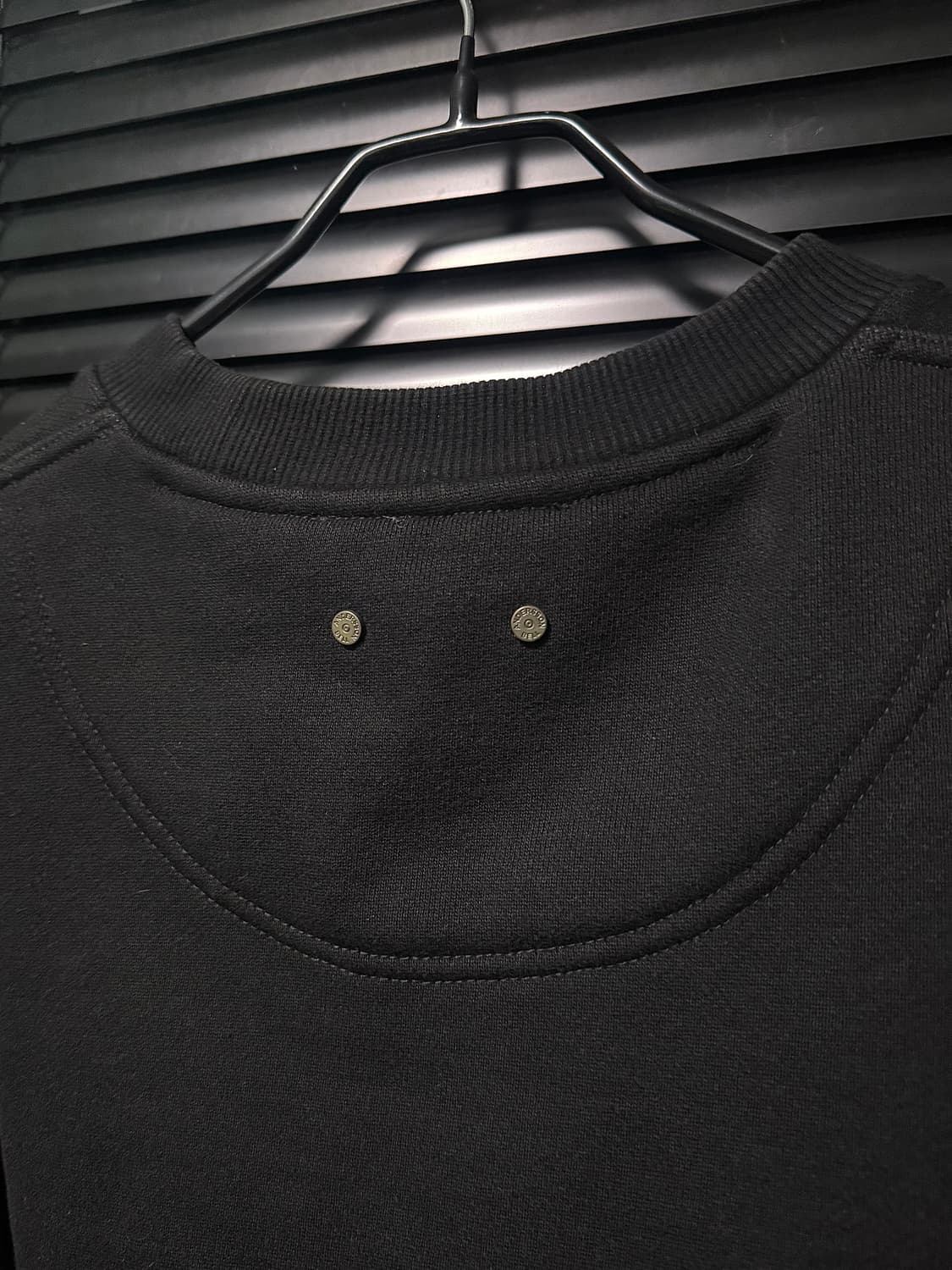 앤더슨벨 시그니처 엠블럼 스웻 셔츠 맨투맨 L 100 블랙 자수 기모 상품이미지7