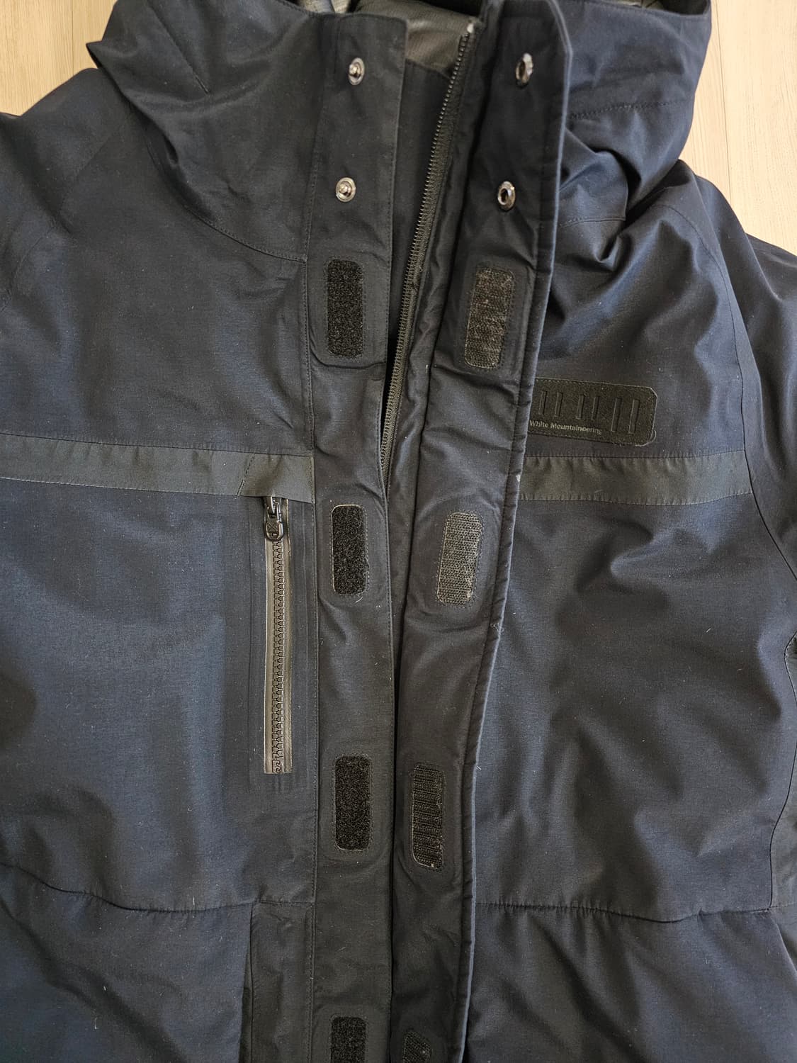 화이트 마운티니어링 고어텍스 다운 파카 네이비 1 상품이미지6