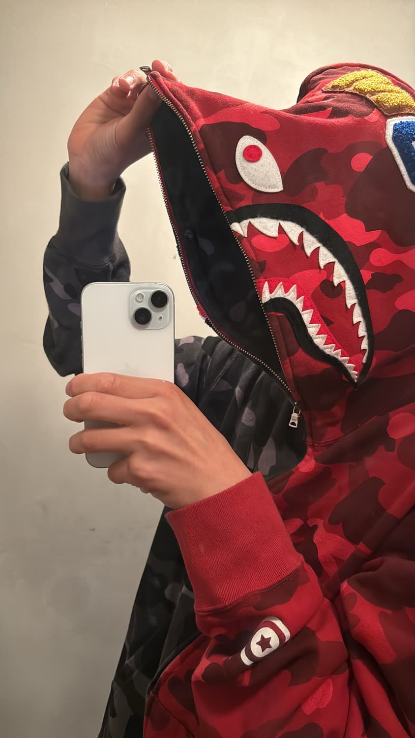 베이프 컬러 카모 세퍼레이트 샤크 풀 집 후드 레드 블랙 상품이미지2