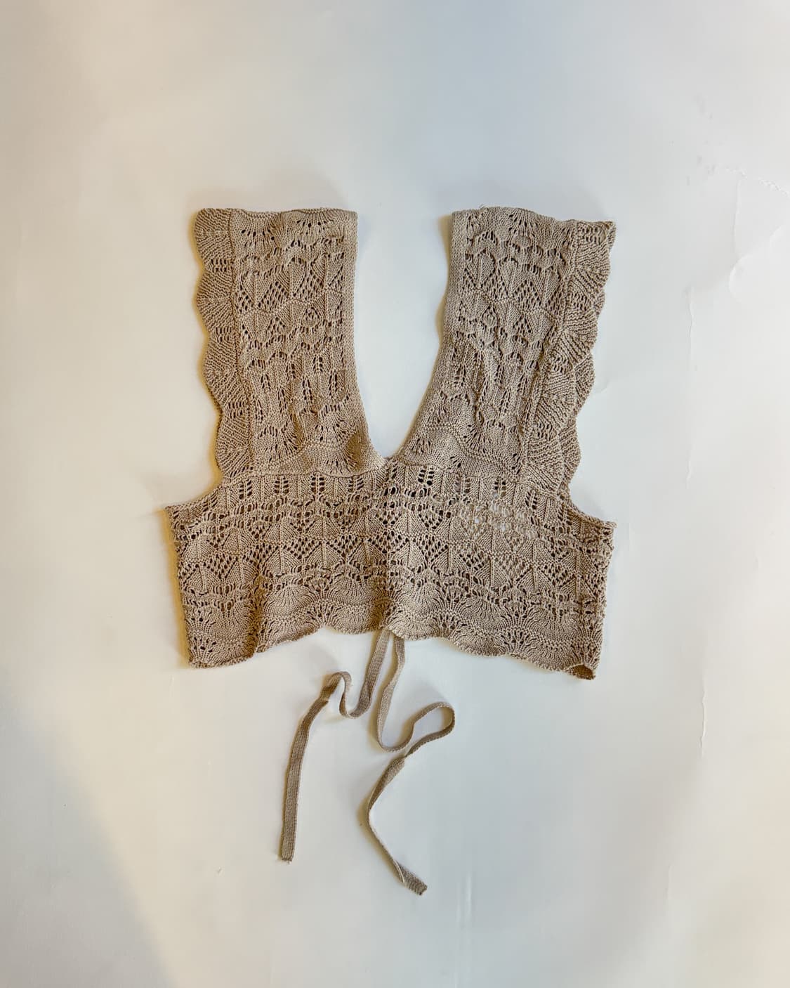 Lace Knit Tie-Front Crop Vest 상품이미지3