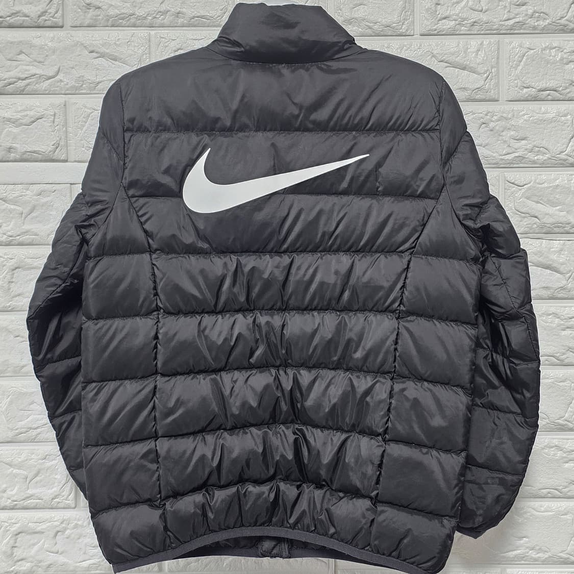 택포// 22s 나이키 블랙 경량 패딩 S 상품이미지4