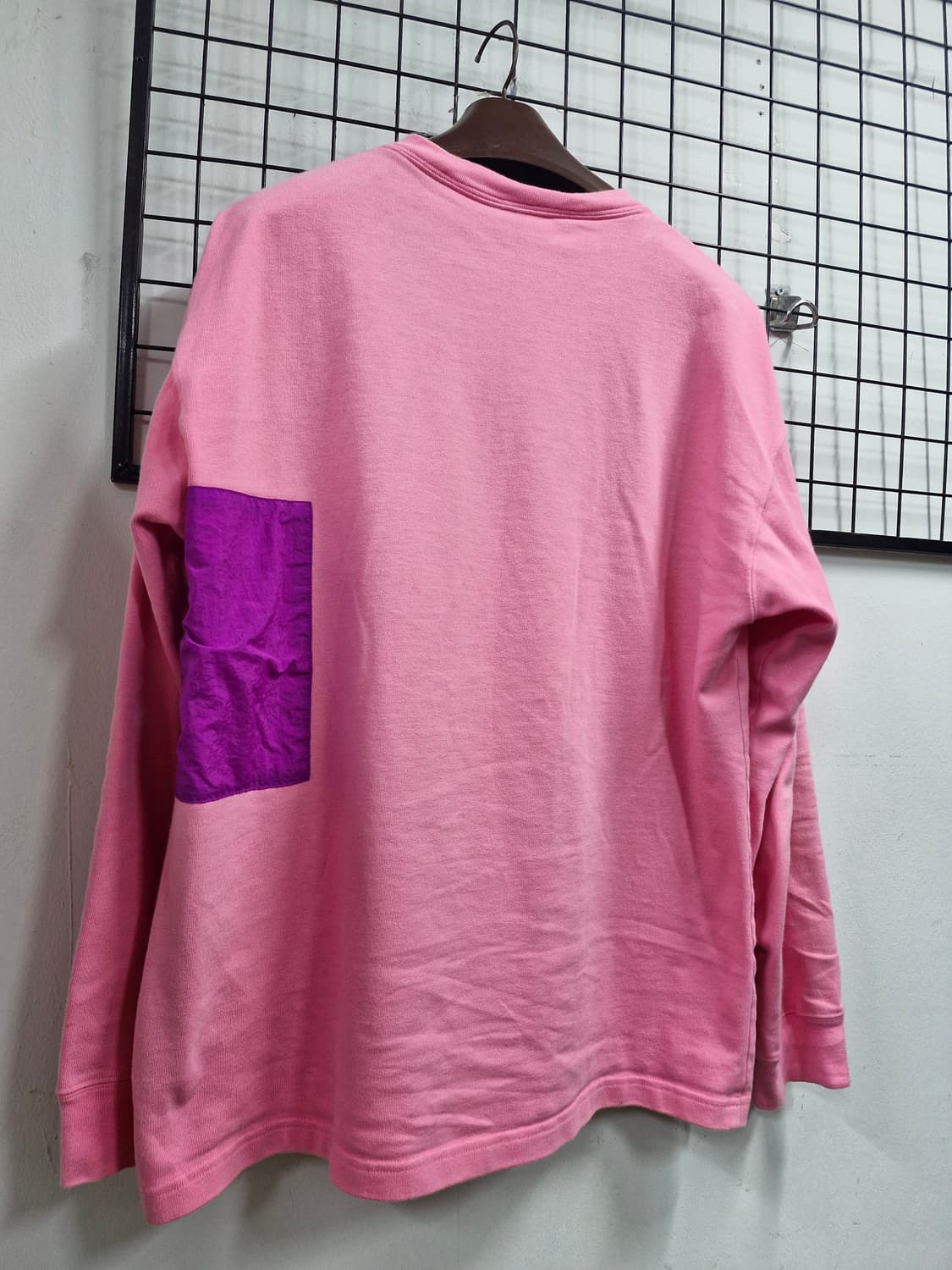 100L 나이키 ACG 포켓 롱슬리브 핑크. 상품이미지7