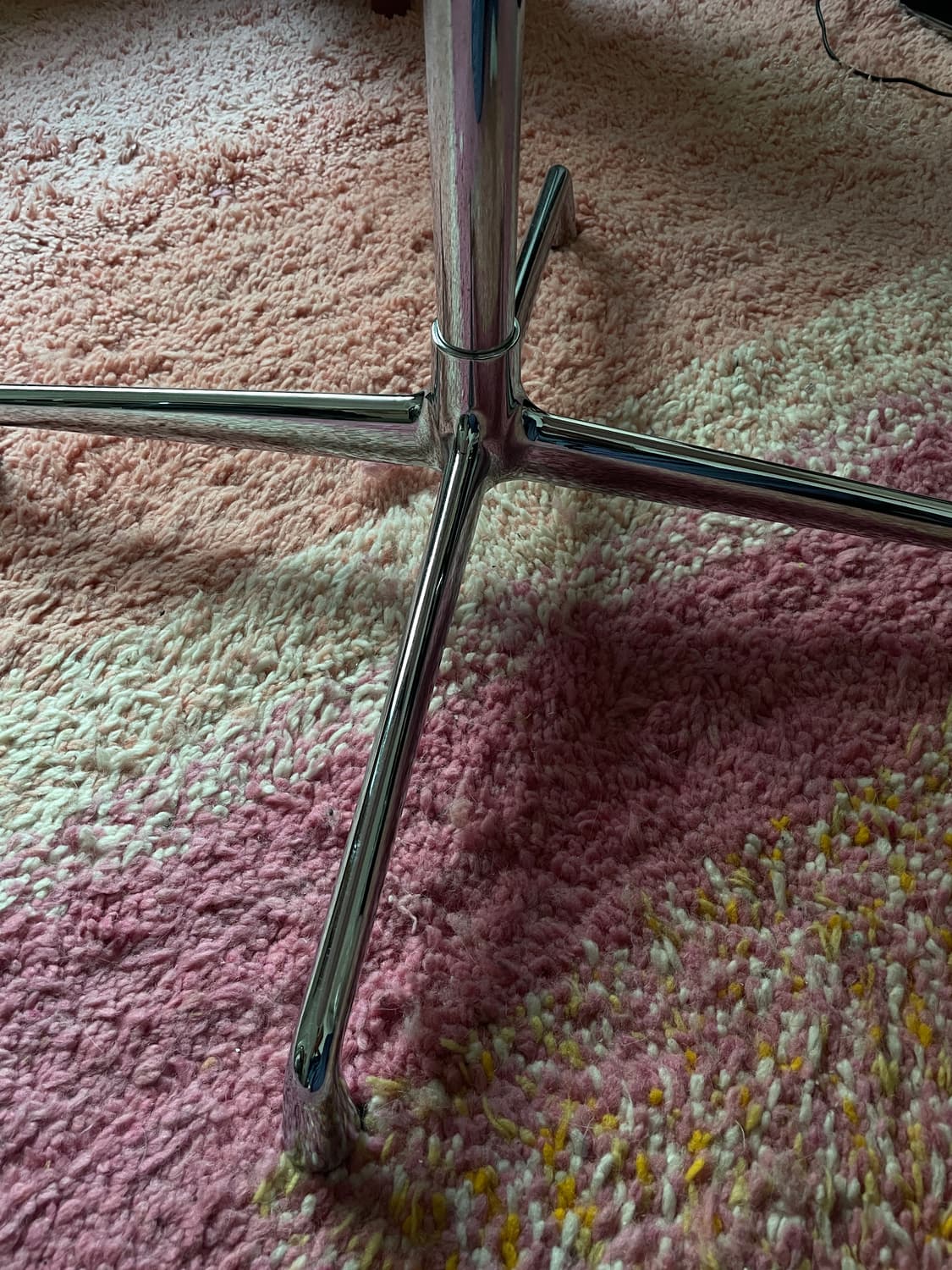 허먼밀러 임스 라운드 테이블 900 상품이미지5