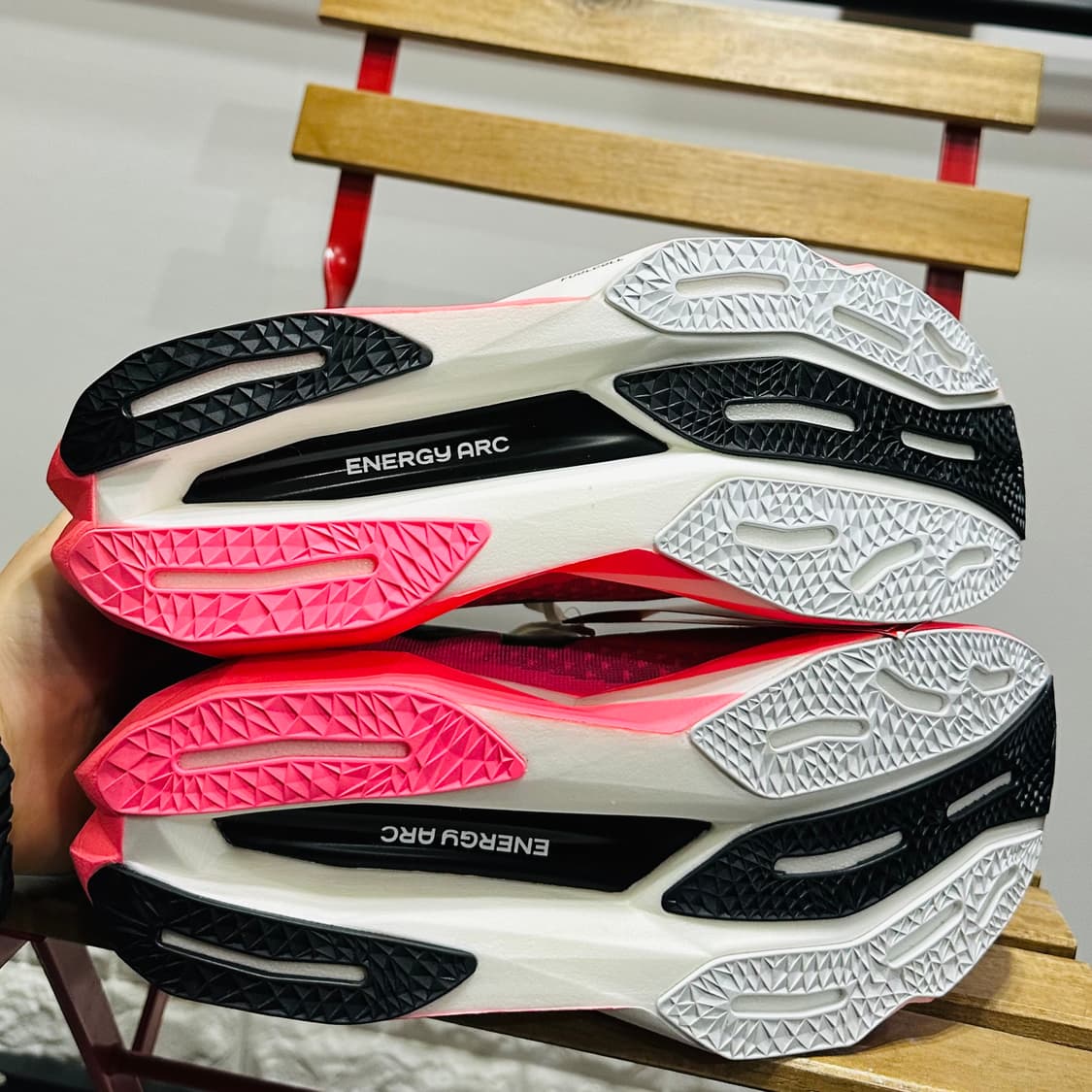 275) 새상품 뉴발란스 퓨어셀 슈퍼컴프 엘리트 V4 울트라 핑크 상품이미지5