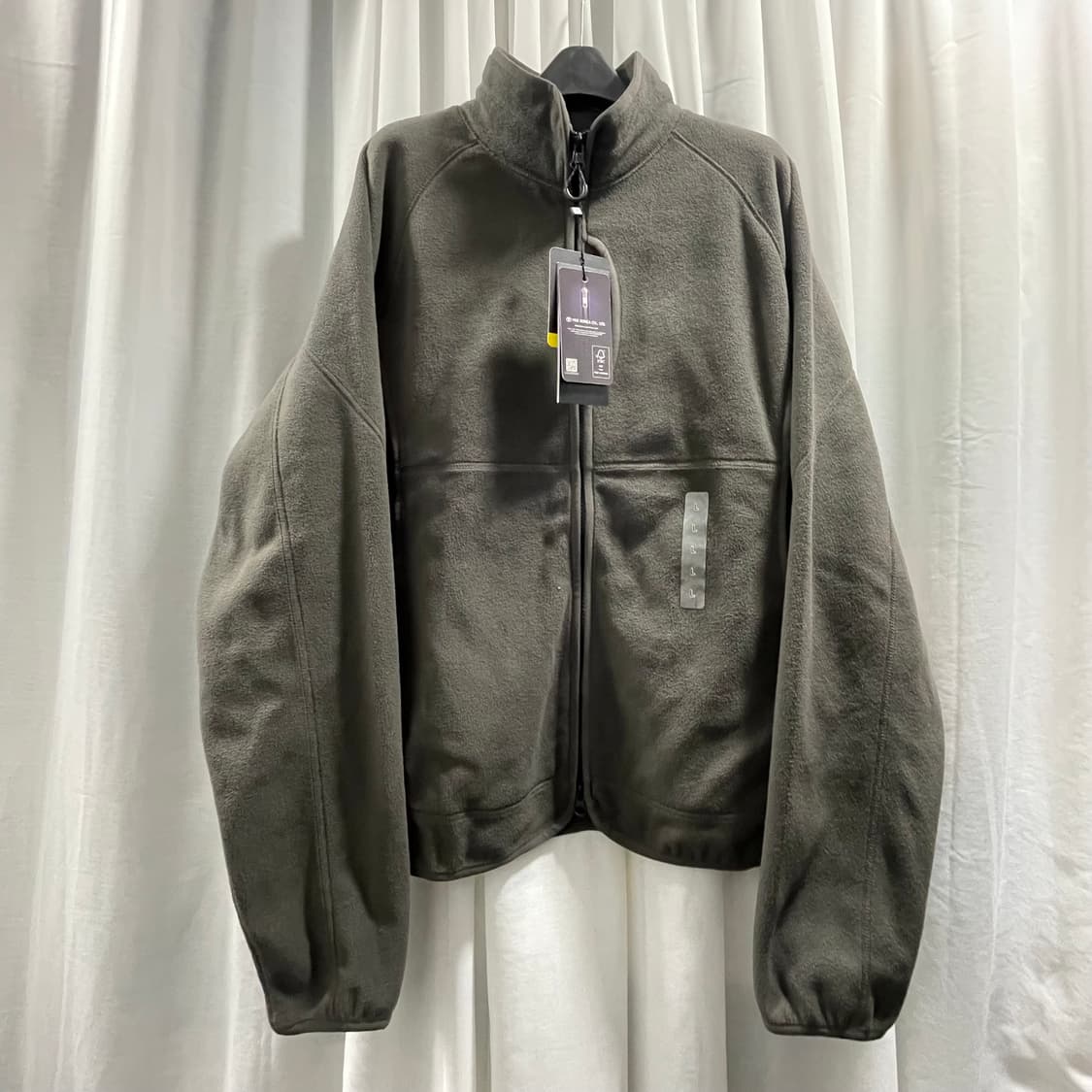 무신사 스탠다드/ 시티 레저 스트럭처 플리스 하이넥 재킷 머드그레이/ L 상품이미지7