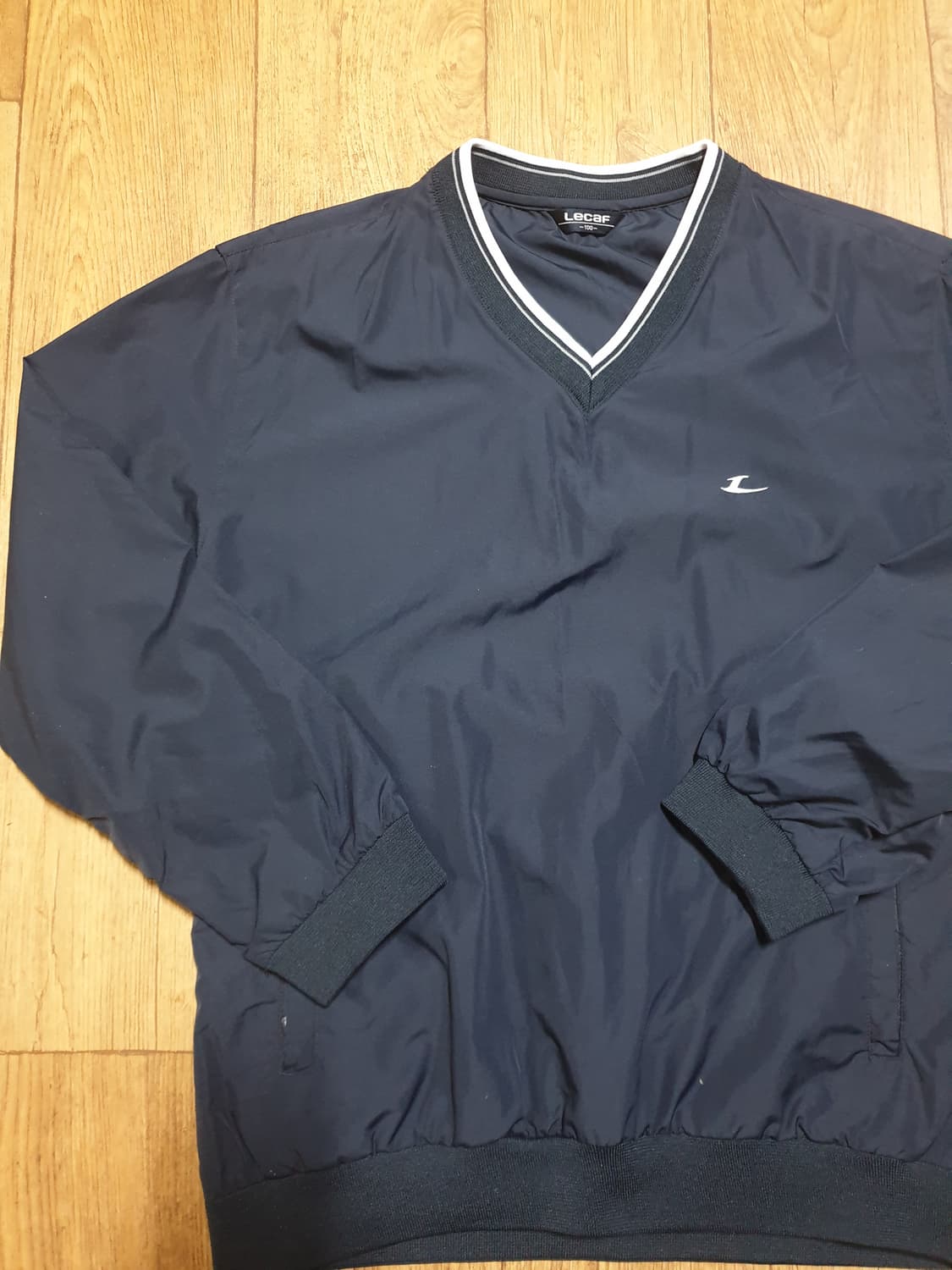 1098 르까프 운동복 브이넥 100 사이즈입니다 상품이미지4