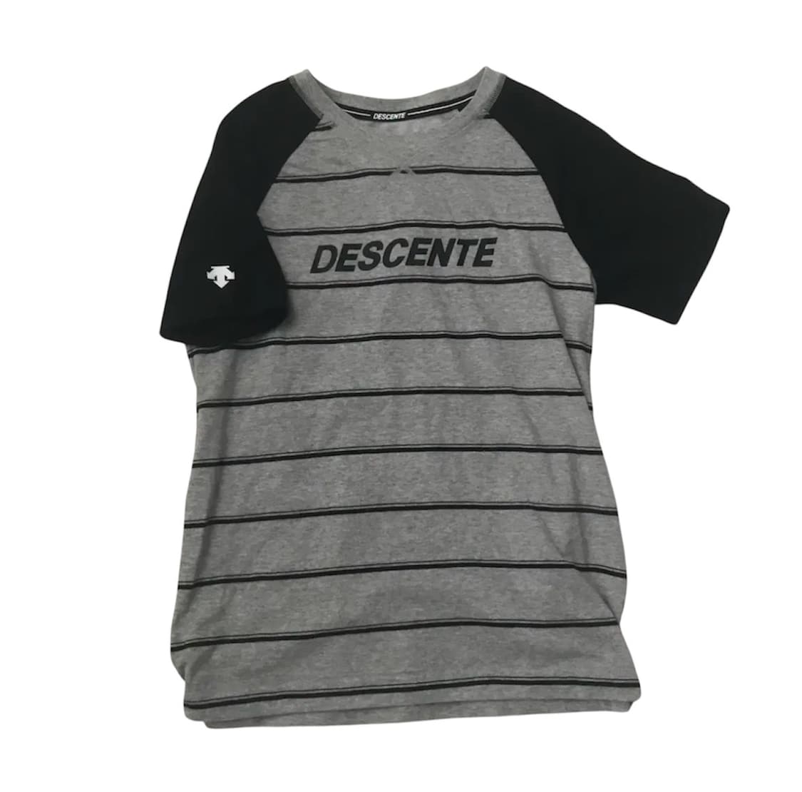 데상트 반팔 T 상품이미지1