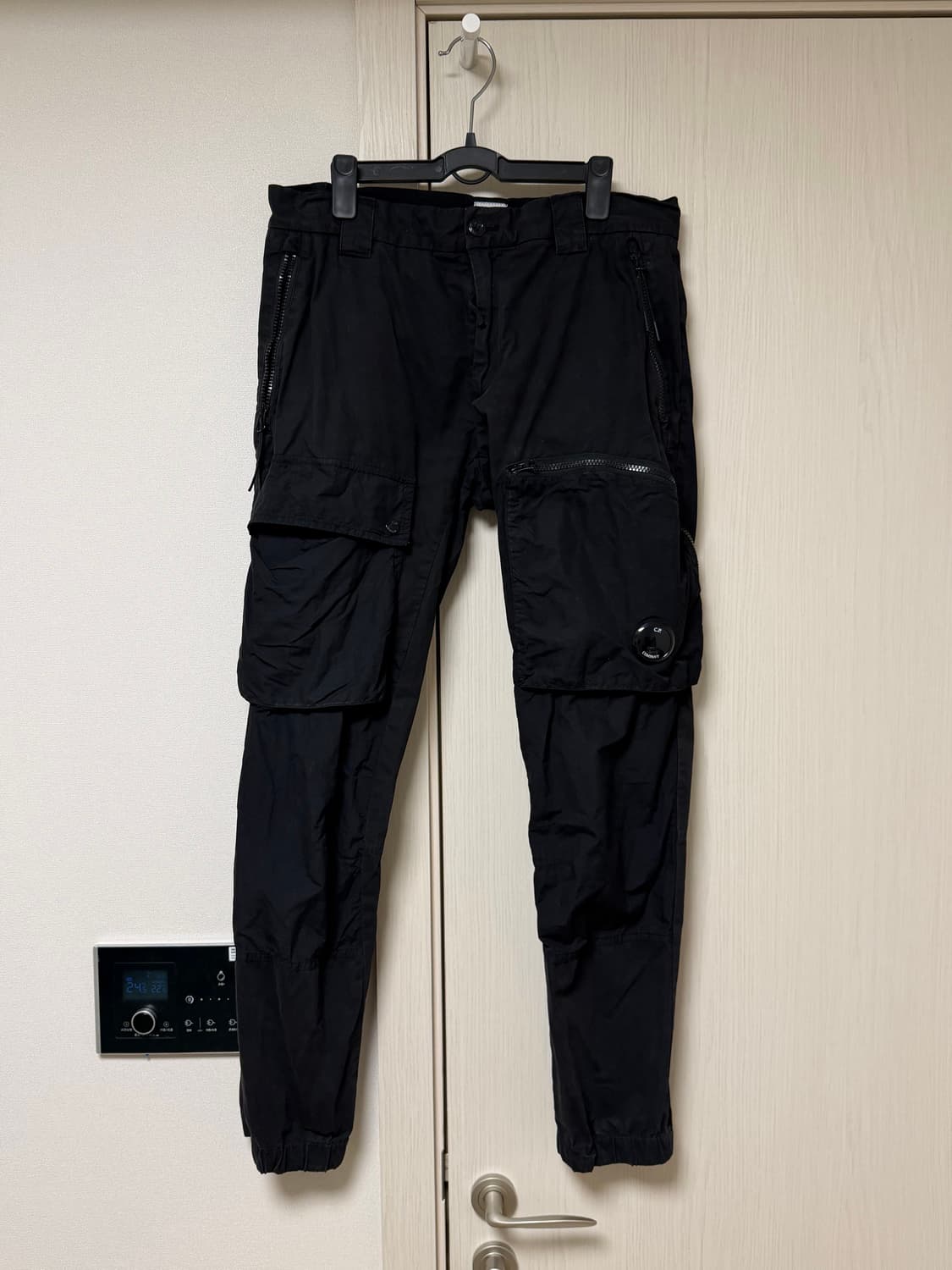 CP컴퍼니 카고 팬츠 상품이미지1