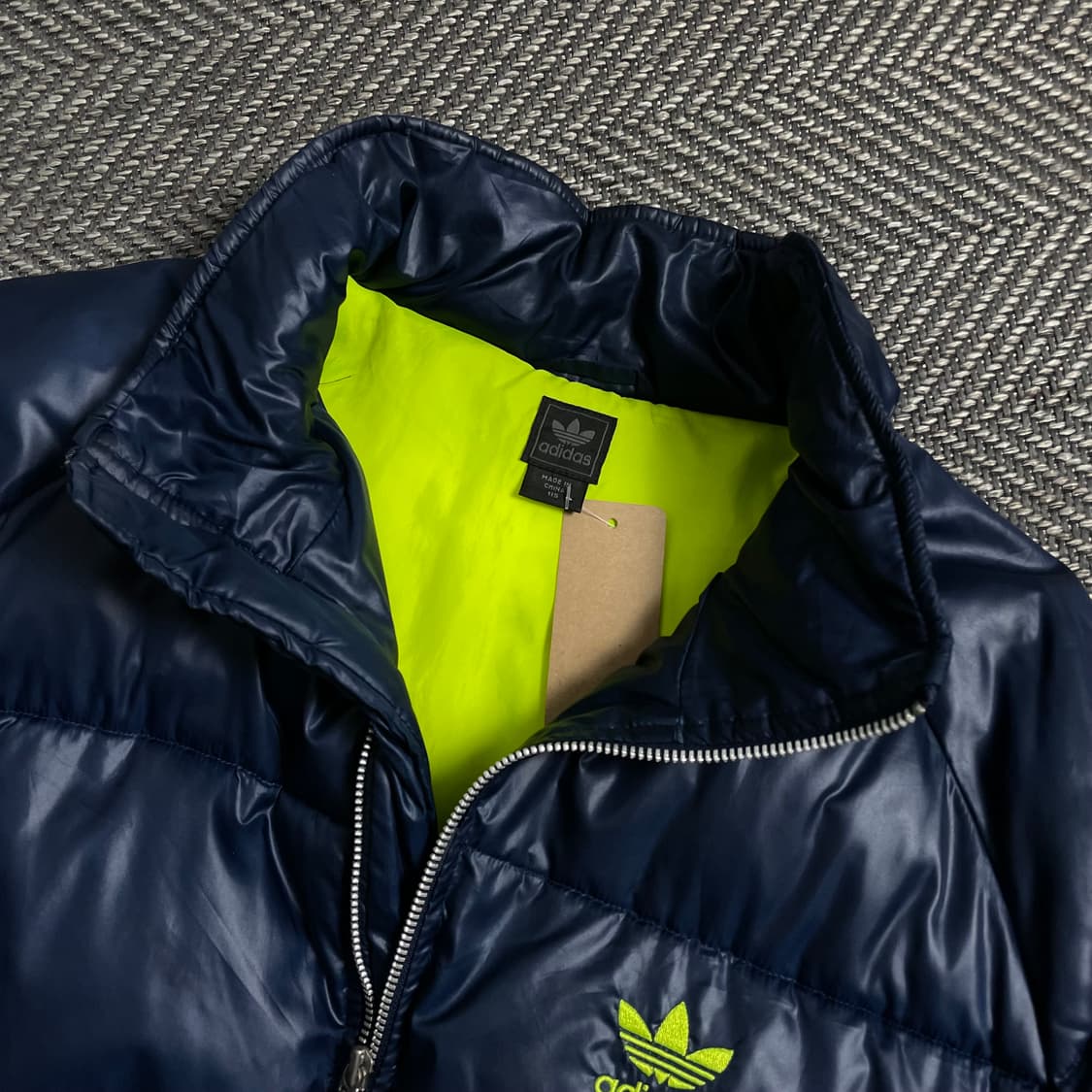 00s 아디다스 네온 자수로고 네이비 패딩 점퍼o 4523 상품이미지5