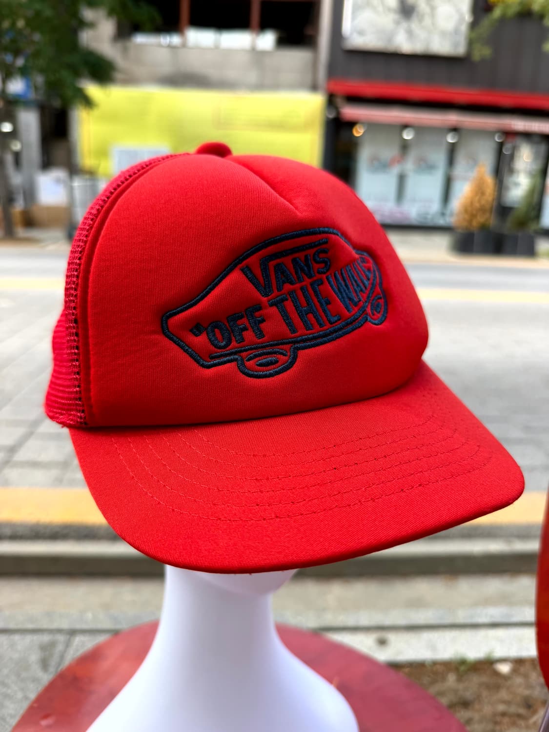 Vans Off The Wall Mesh Trucker Hat 상품이미지2