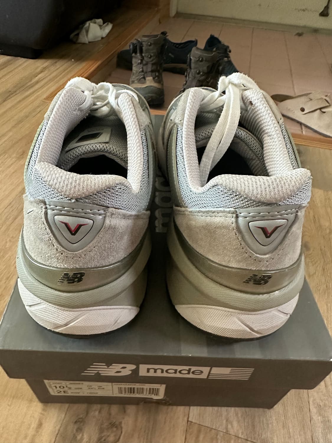 뉴발란스 990v5 발볼2e 285 상품이미지4