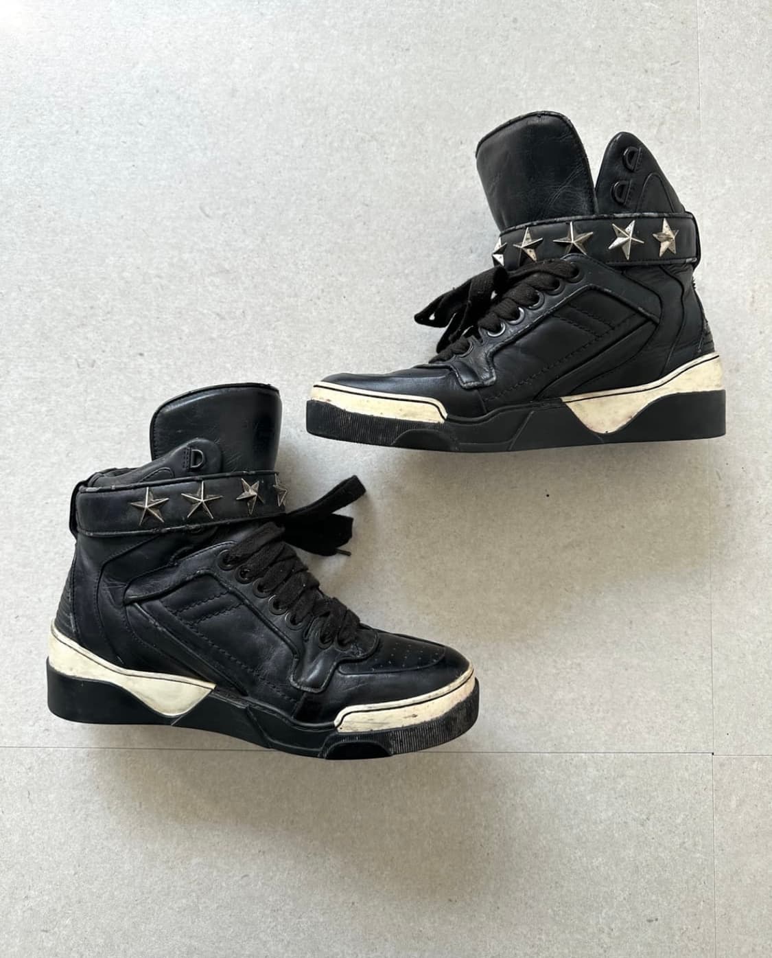 지방시 타이슨 스터드 하이탑 상품이미지1