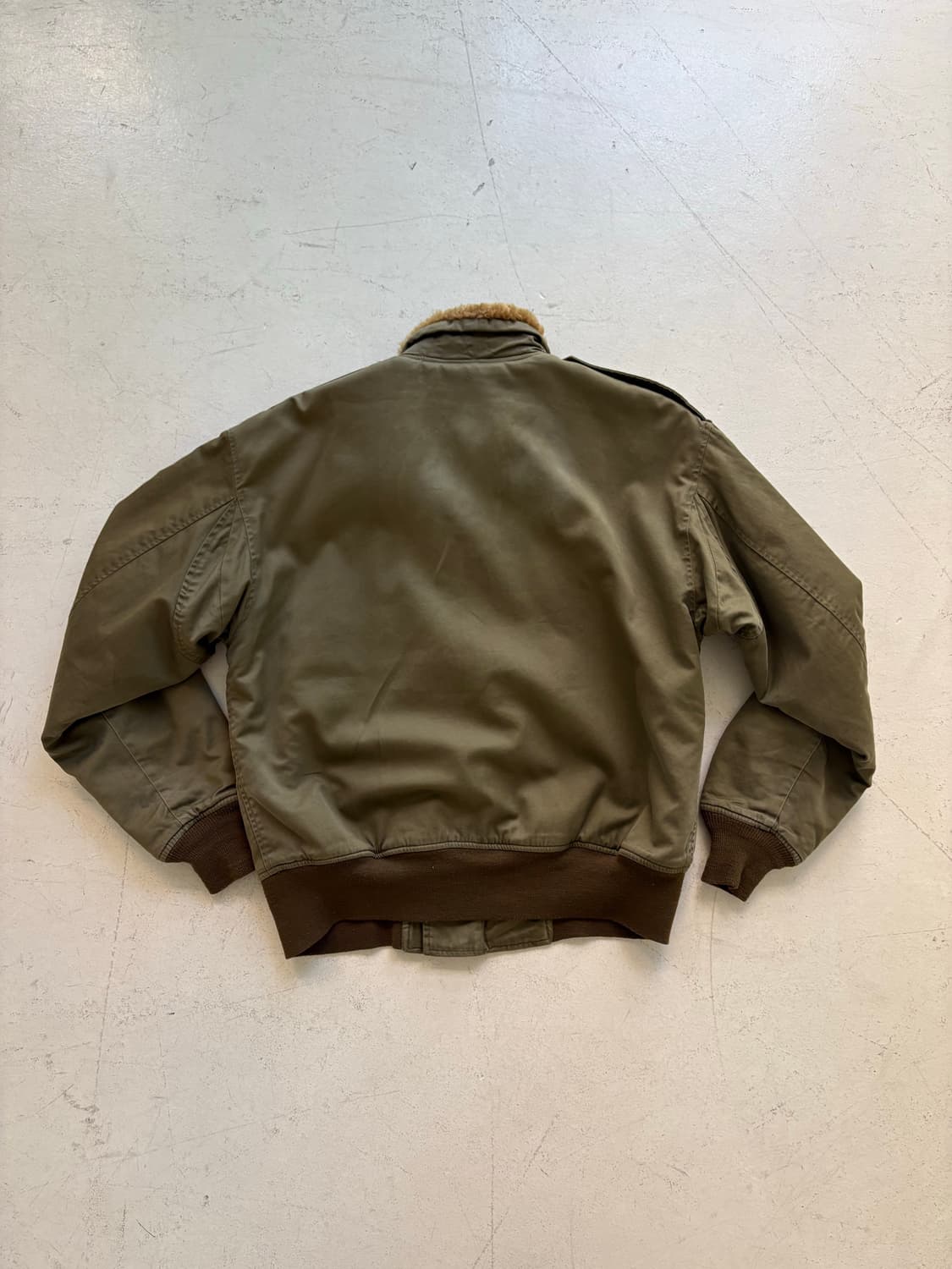 Buzz Rickson B-10 Flight Jacket. 상품이미지8