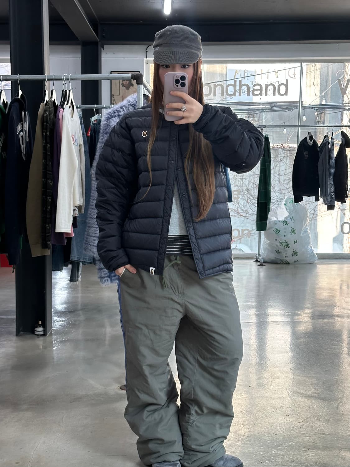 베이프 자수사루 라이트 다운 경량패딩 상품이미지3