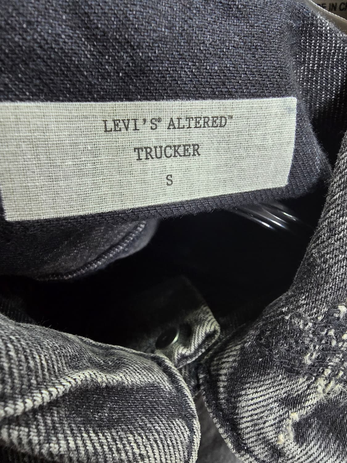 리바이스 블랙 데님 트러커 자켓 (1705) 상품이미지3