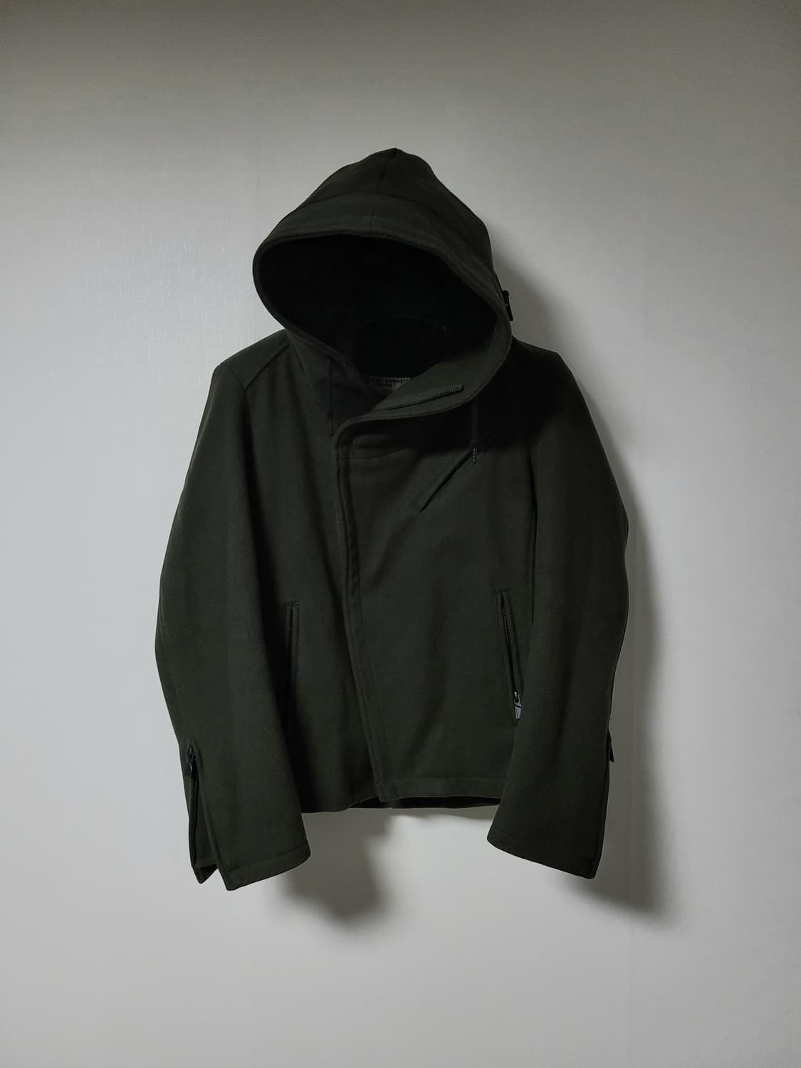 Katharin hamnett 하이넥 비대칭 코트 상품이미지1