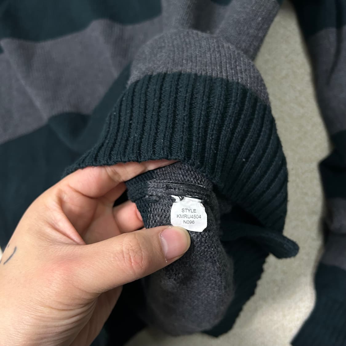 (S) DKNY 스트라이프 니트 반집업 상품이미지7