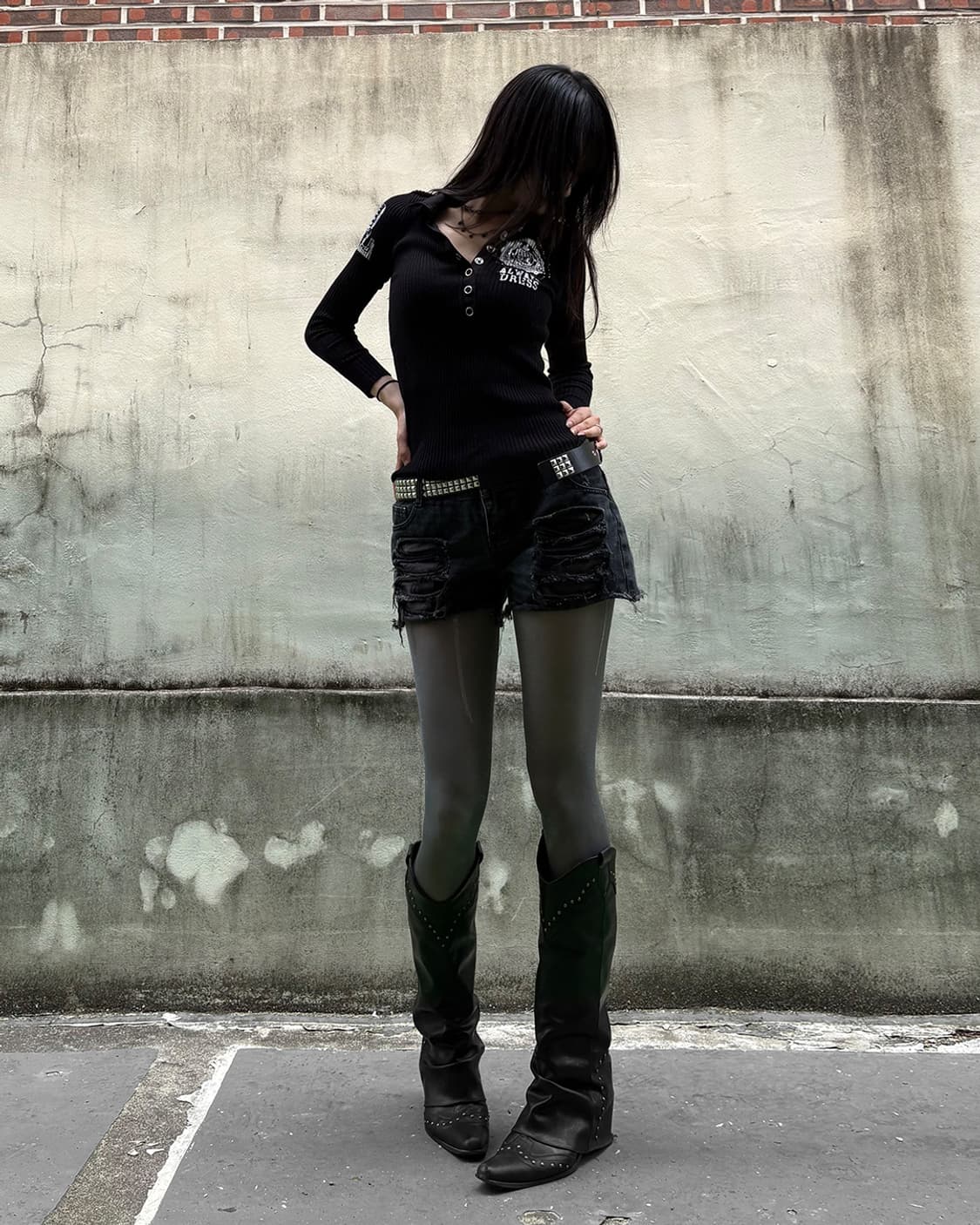 Distressed Black Denim Micro Short 상품이미지2