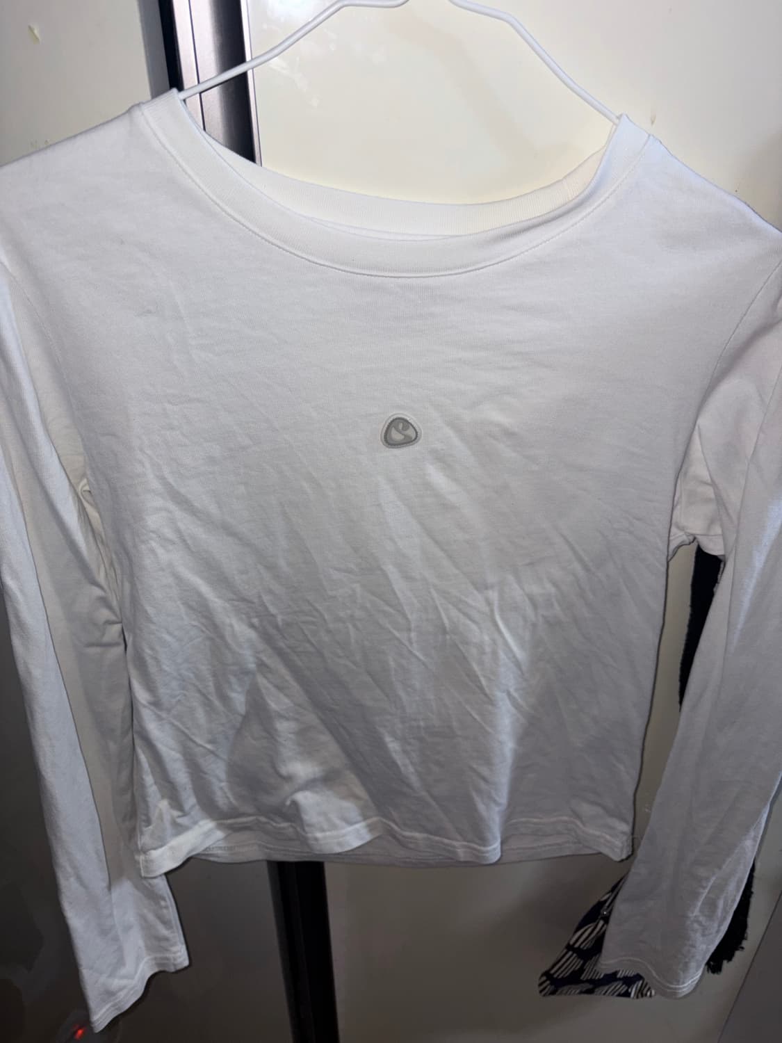 코이세이오 심볼 로고 롱슬리브 화이트 상품이미지2