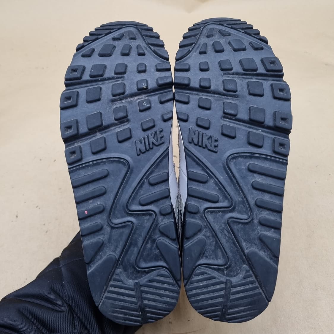 나이키 에어맥스 90 여성운동화230  상품이미지3