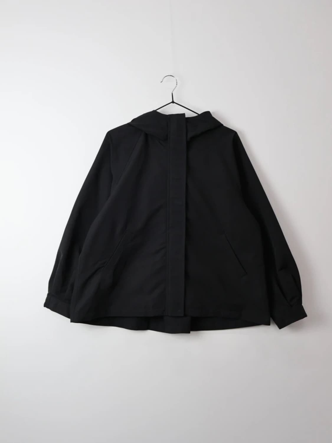 Glacier Hood Short Windbreaker 상품이미지4