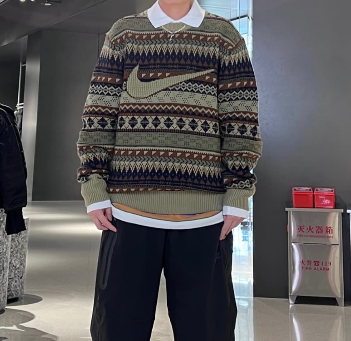 나이키 라이프 페어 아일 스우시 스웨터 뉴트럴 올리브 상품이미지1