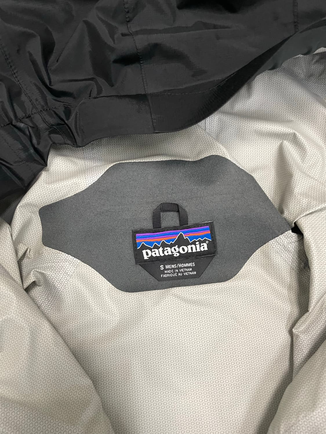 파타고니아 토렌쉘 자켓 블랙 상품이미지5