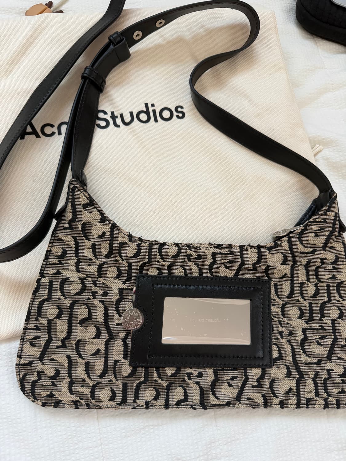 아크네스튜디오 자카드 플랫 숄더 백 상품이미지4