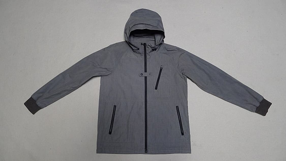 오니츠카타이거 바람막이 자켓 남성용 95사이즈 상품이미지1