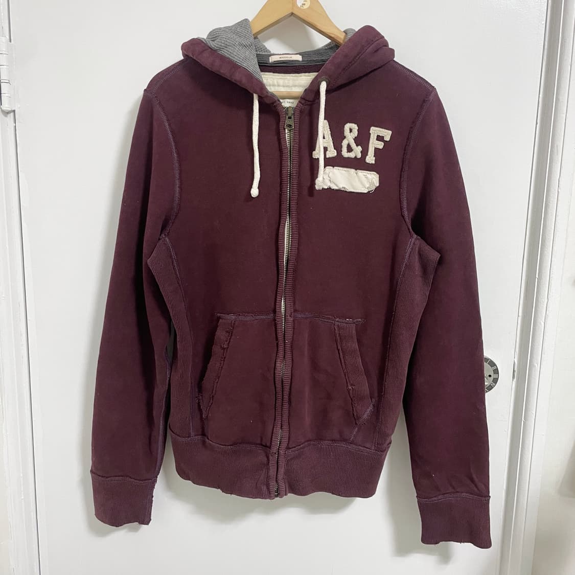 아베크롬비 버건디 후드집업 상품이미지1