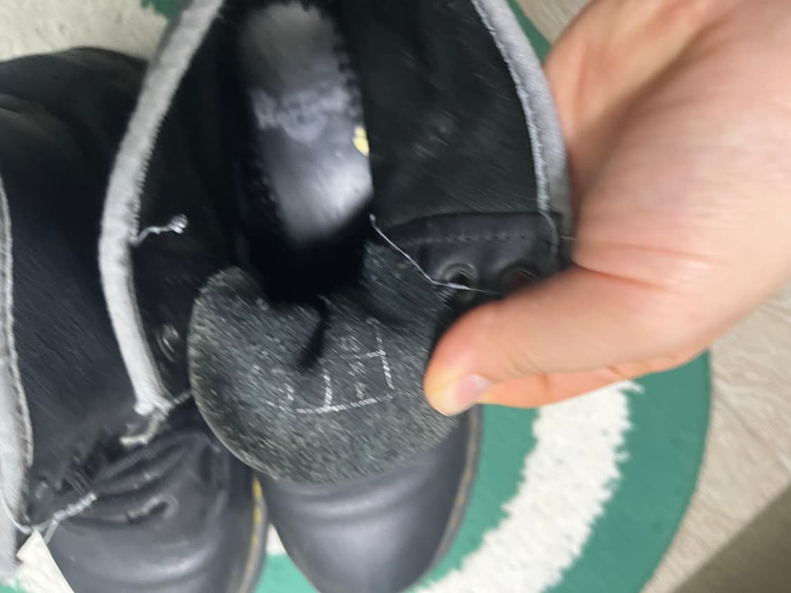 닥터마틴 8홀 uk4 230, 240 상품이미지4