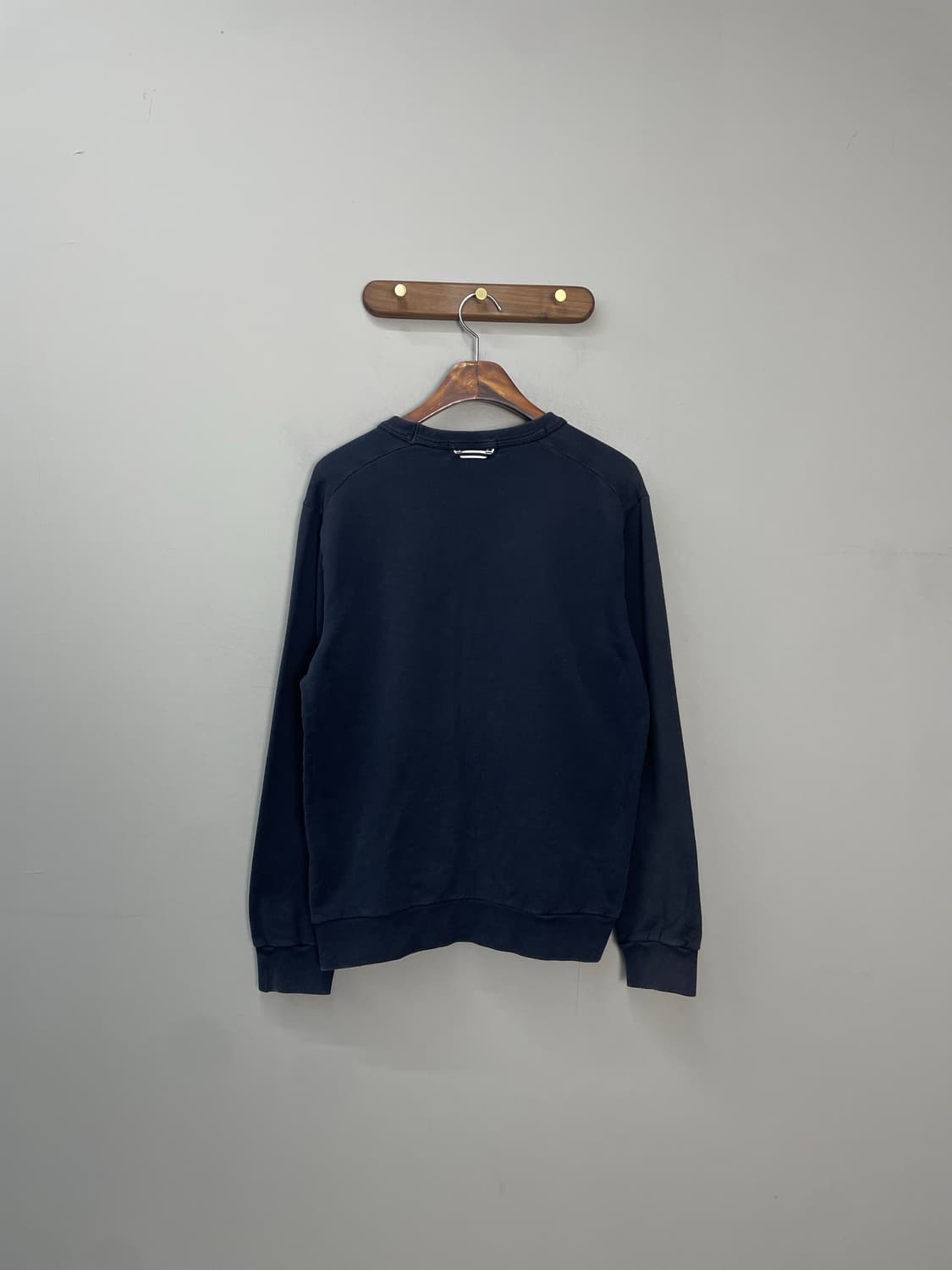 스톤아일랜드 로고패치 네이비 맨투맨 H1174 상품이미지4