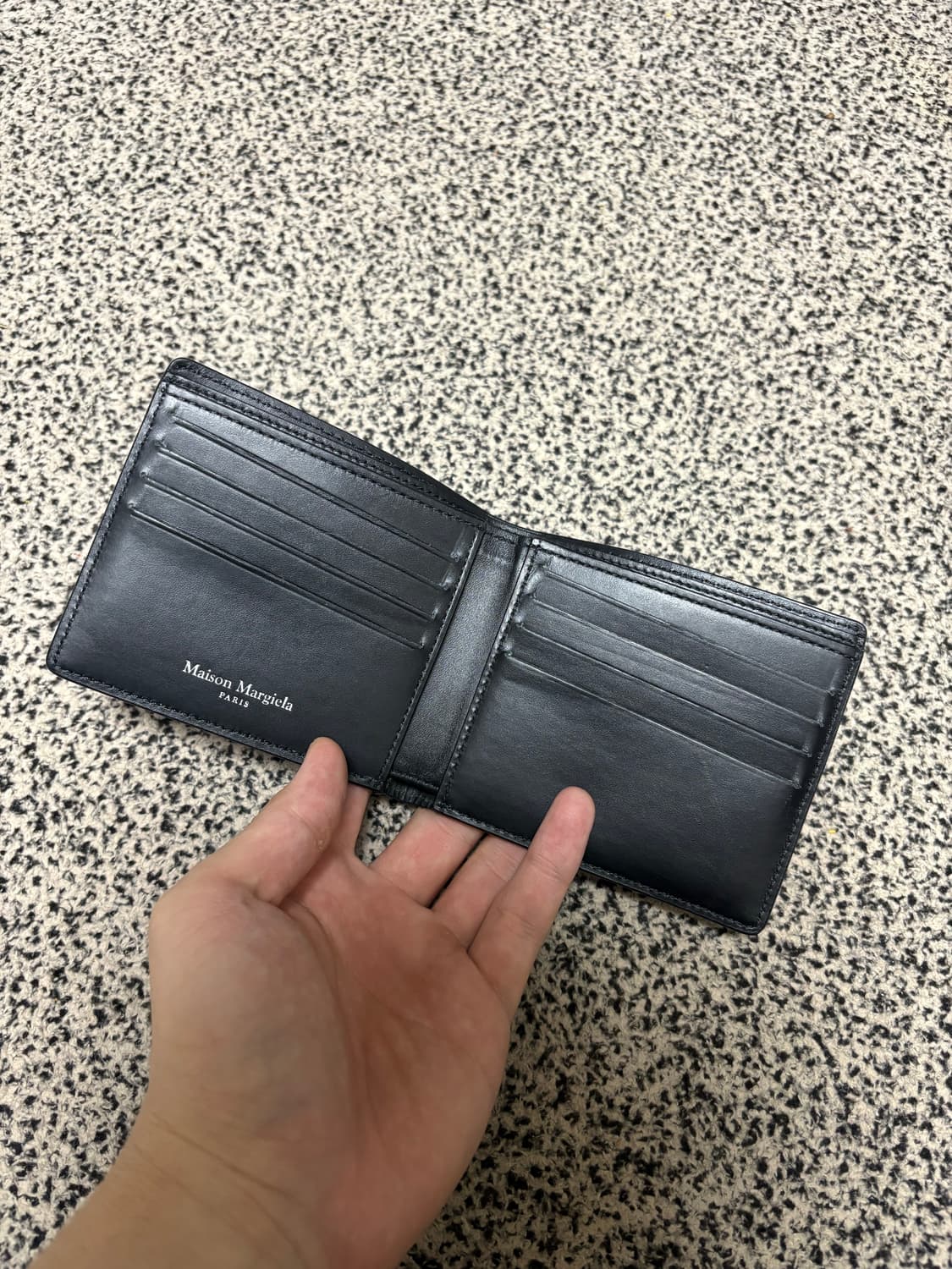마르지엘라 포 스티치 레더 반지갑 상품이미지2