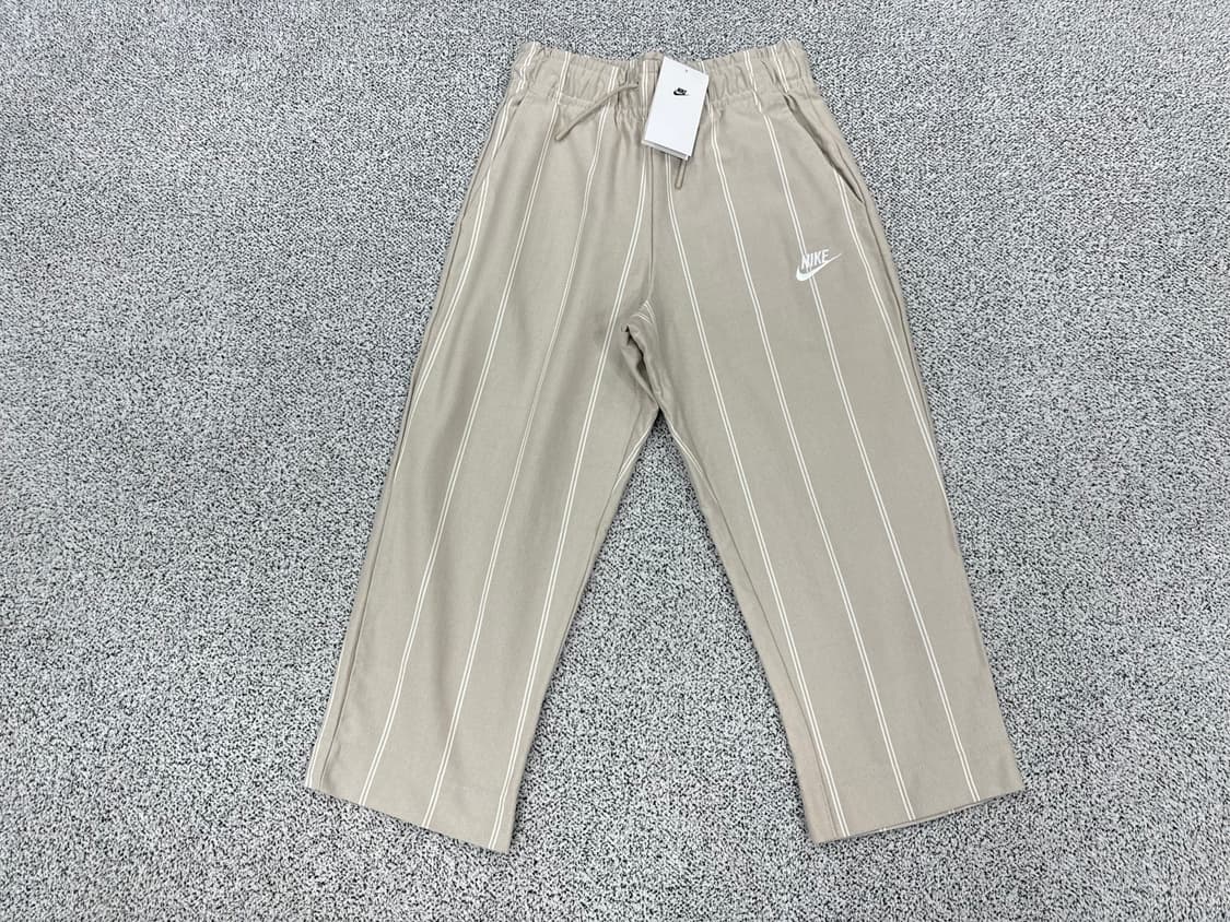 [새상품]나이키 크롭 와이드 스웻팬츠 상품이미지1