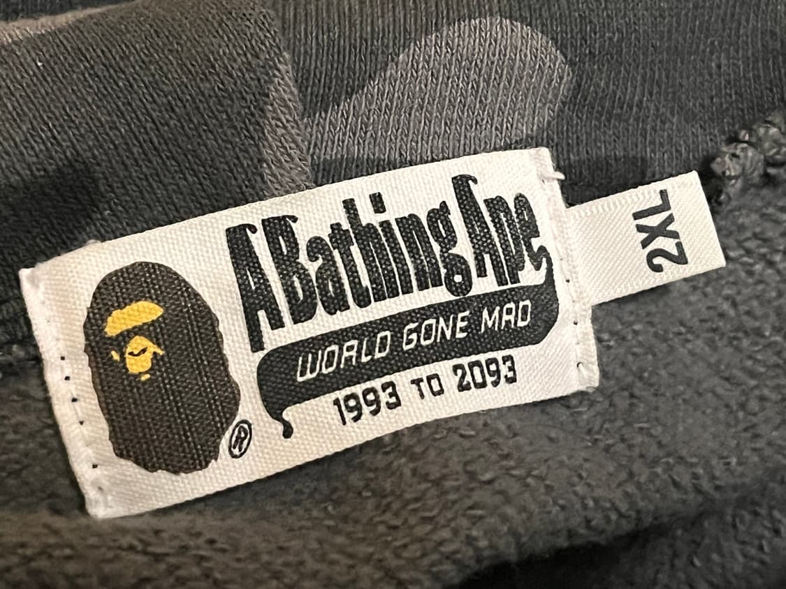 베이프 흑계 블랙 샤크 후드집업 상품이미지3