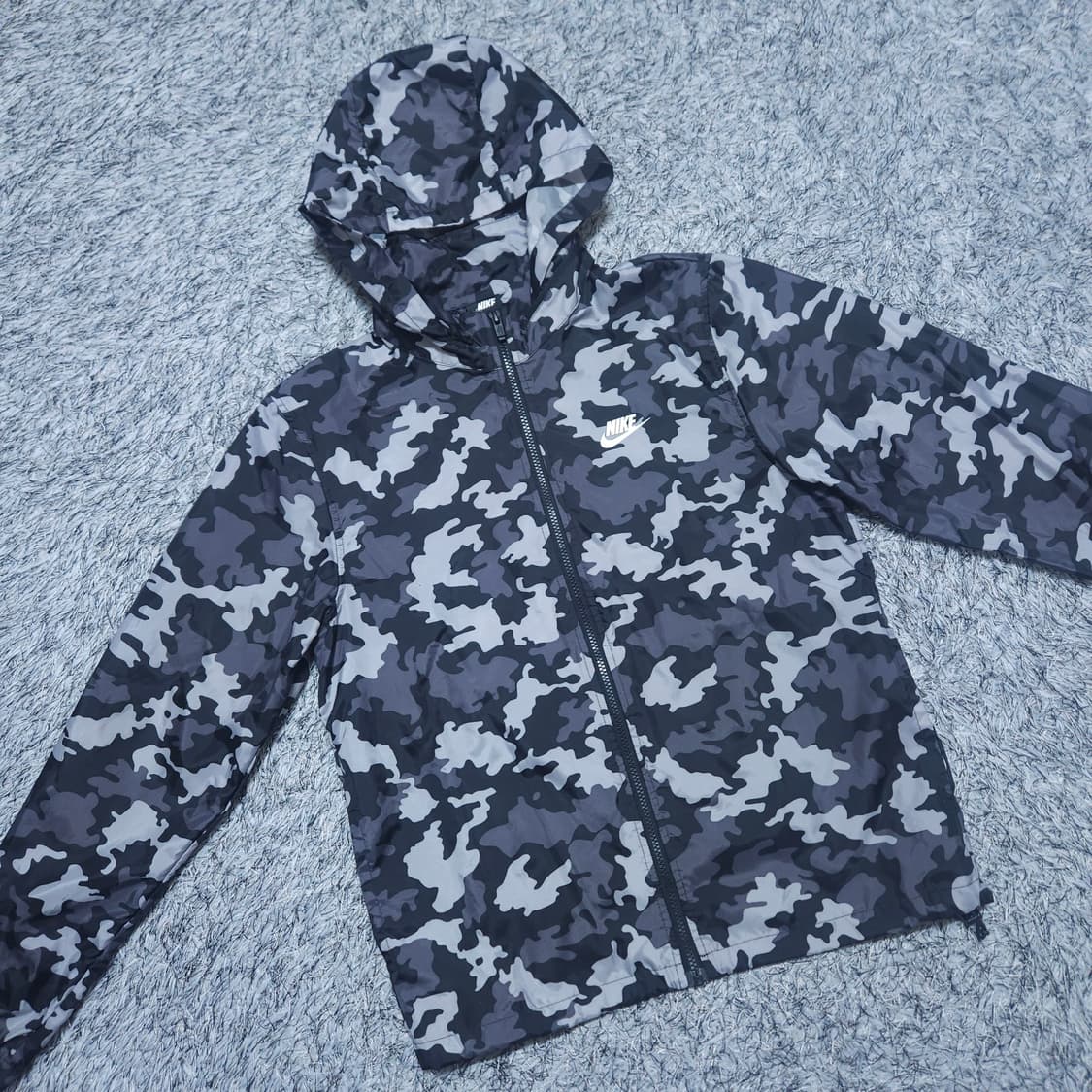 나이키) M 남자 카모패턴 바람막이자켓 / 왕눈이샵 상품이미지2
