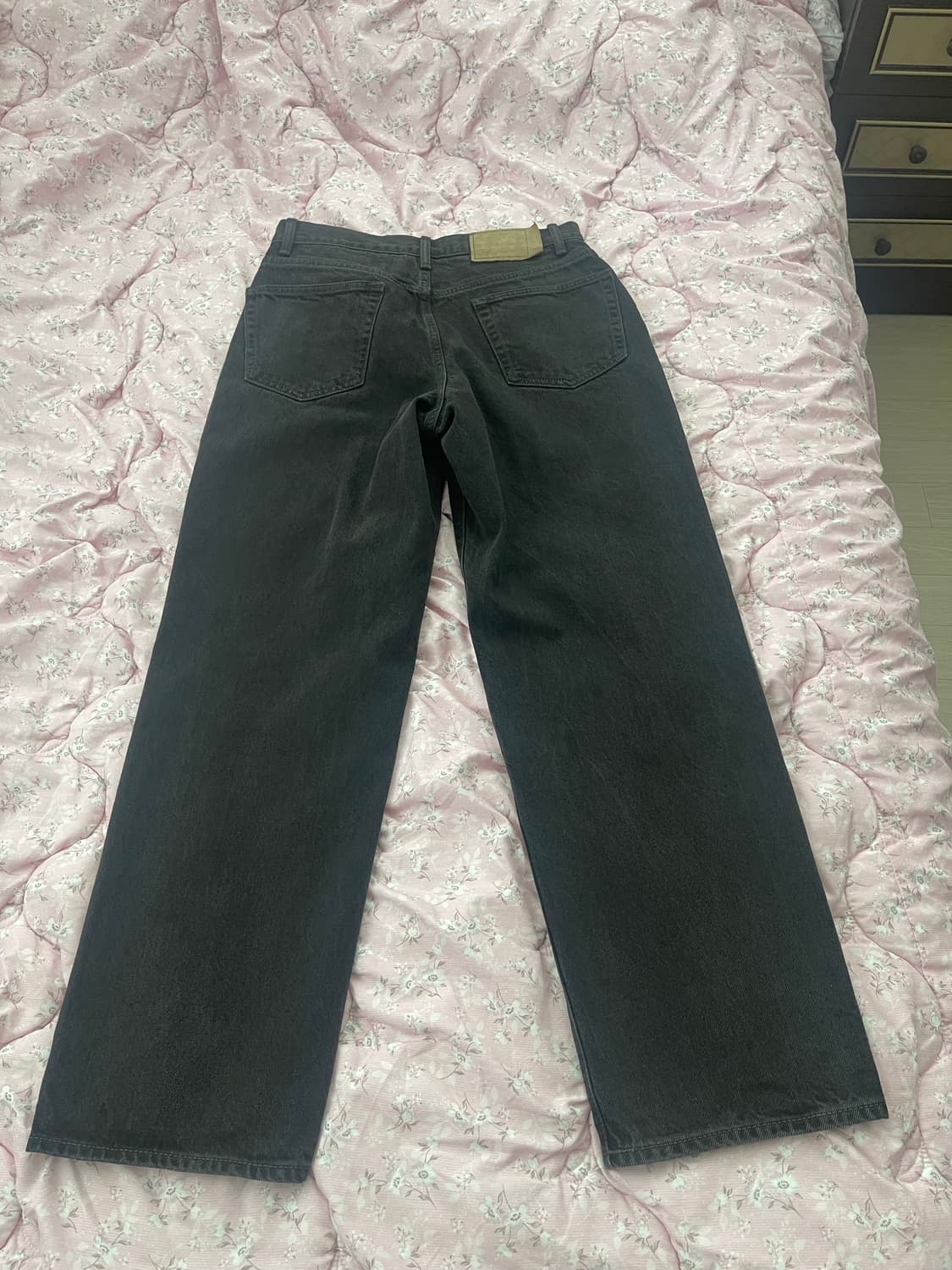 디네댓 레귤러진 블랙 s 사이즈 판매합니다 상품이미지2