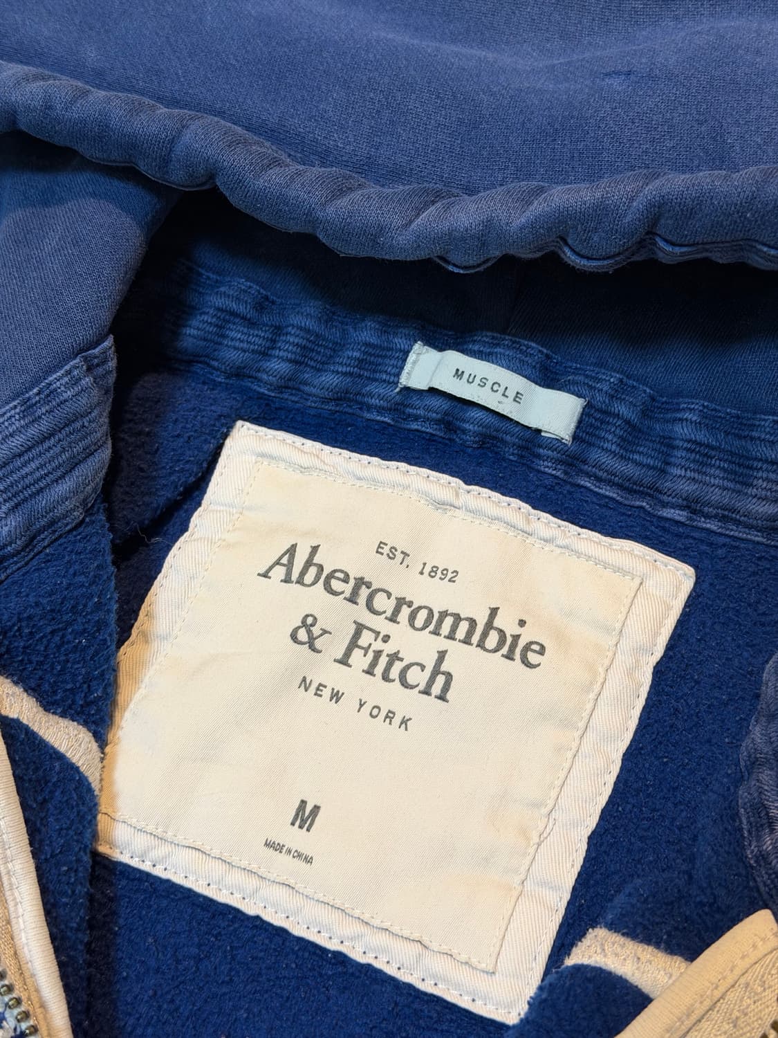 대장급 아베크롬비 컬리지 로고 후드집업 워시드 블루 상품이미지3