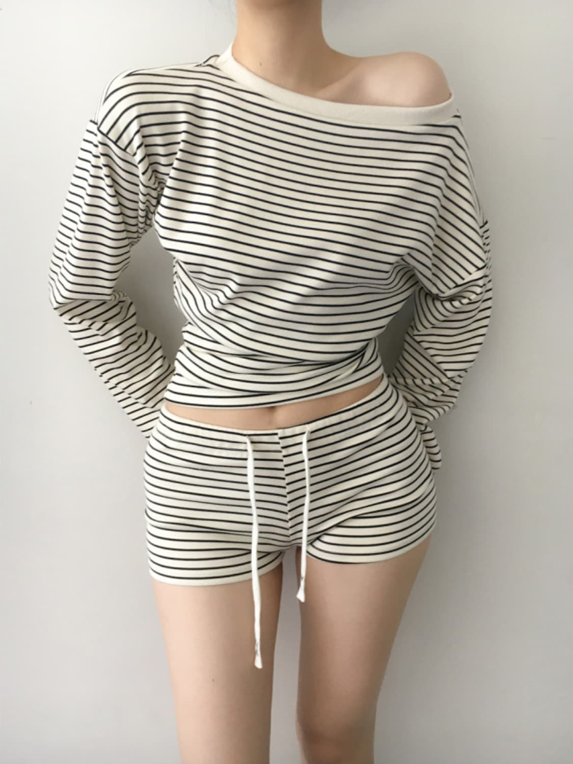 스트라이프 맨투맨 쇼츠 투피스 stripe sweat sweatshirt 상품이미지2