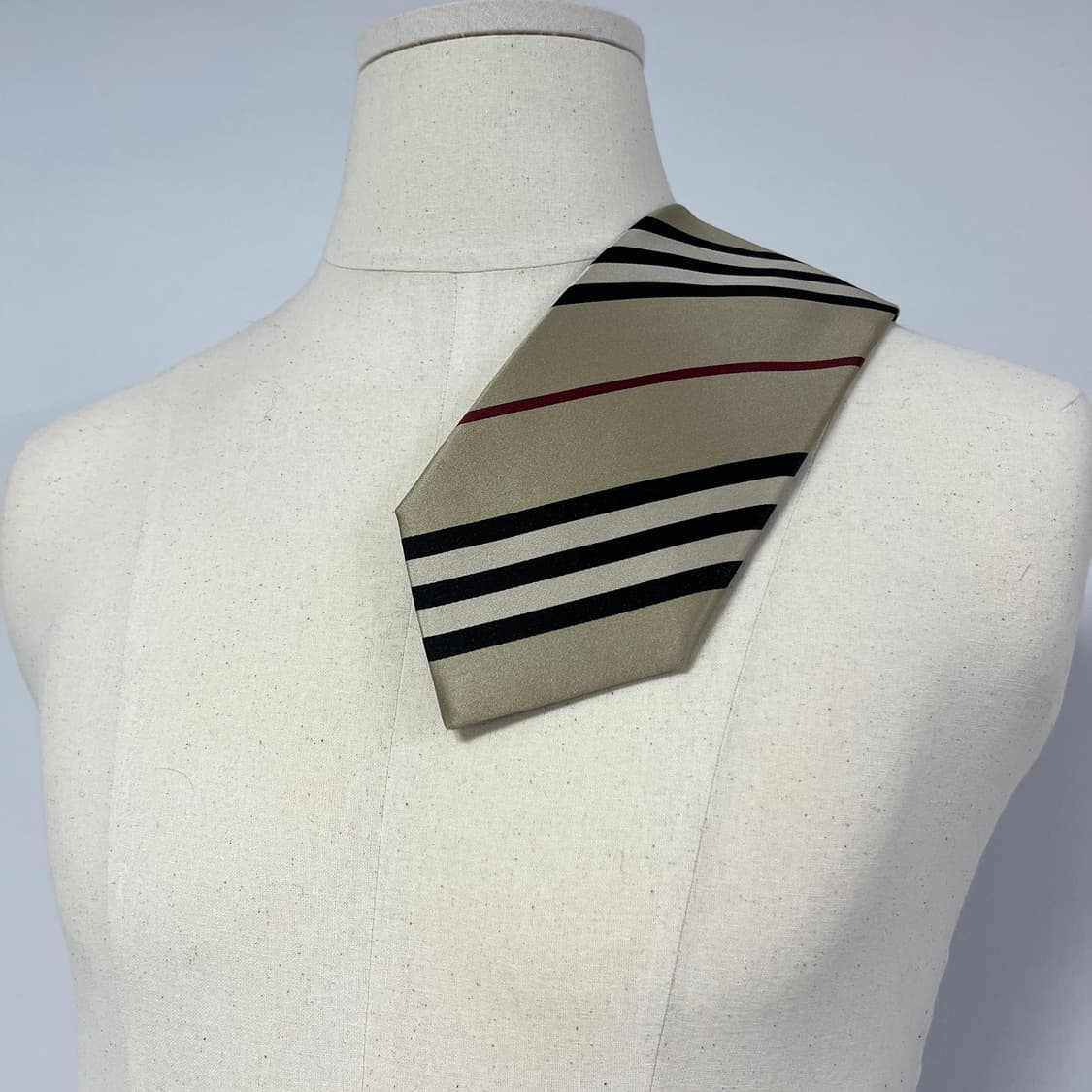 정품 명품 버버리 넥타이 상품이미지4