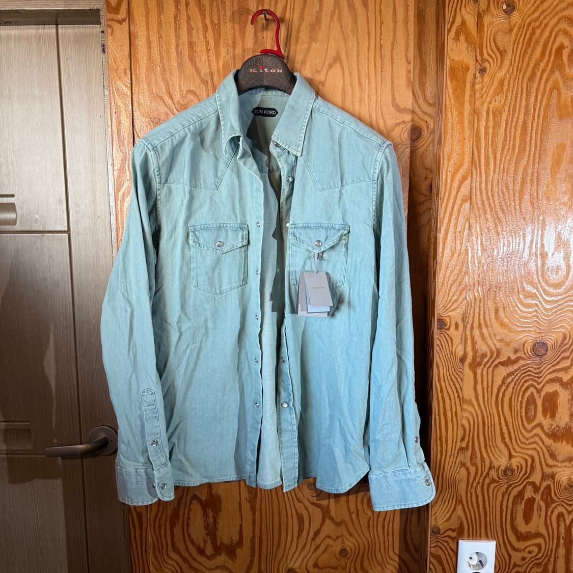 톰포드 그린 데님 청 셔츠 새상품 판매 합니다. 상품이미지2
