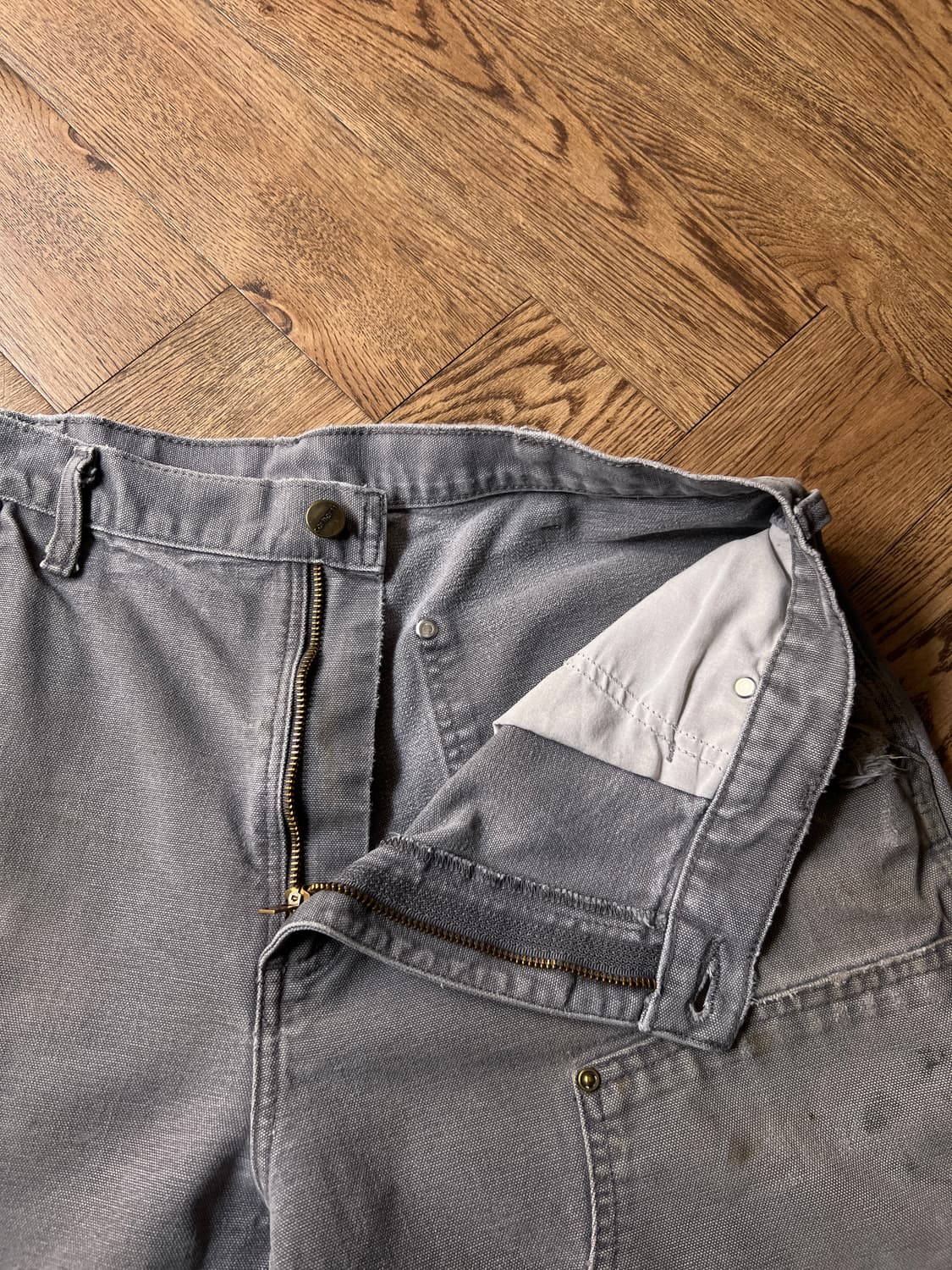 [34]칼하트 USA 빈티지 페이딩 차콜그레이 더블니 워크 팬츠 상품이미지2