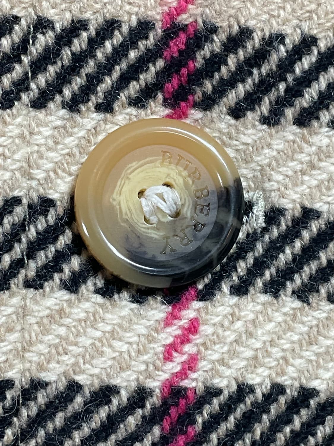 버버리 리버시블 노바체크 하프코트 (on.38)   상품이미지4